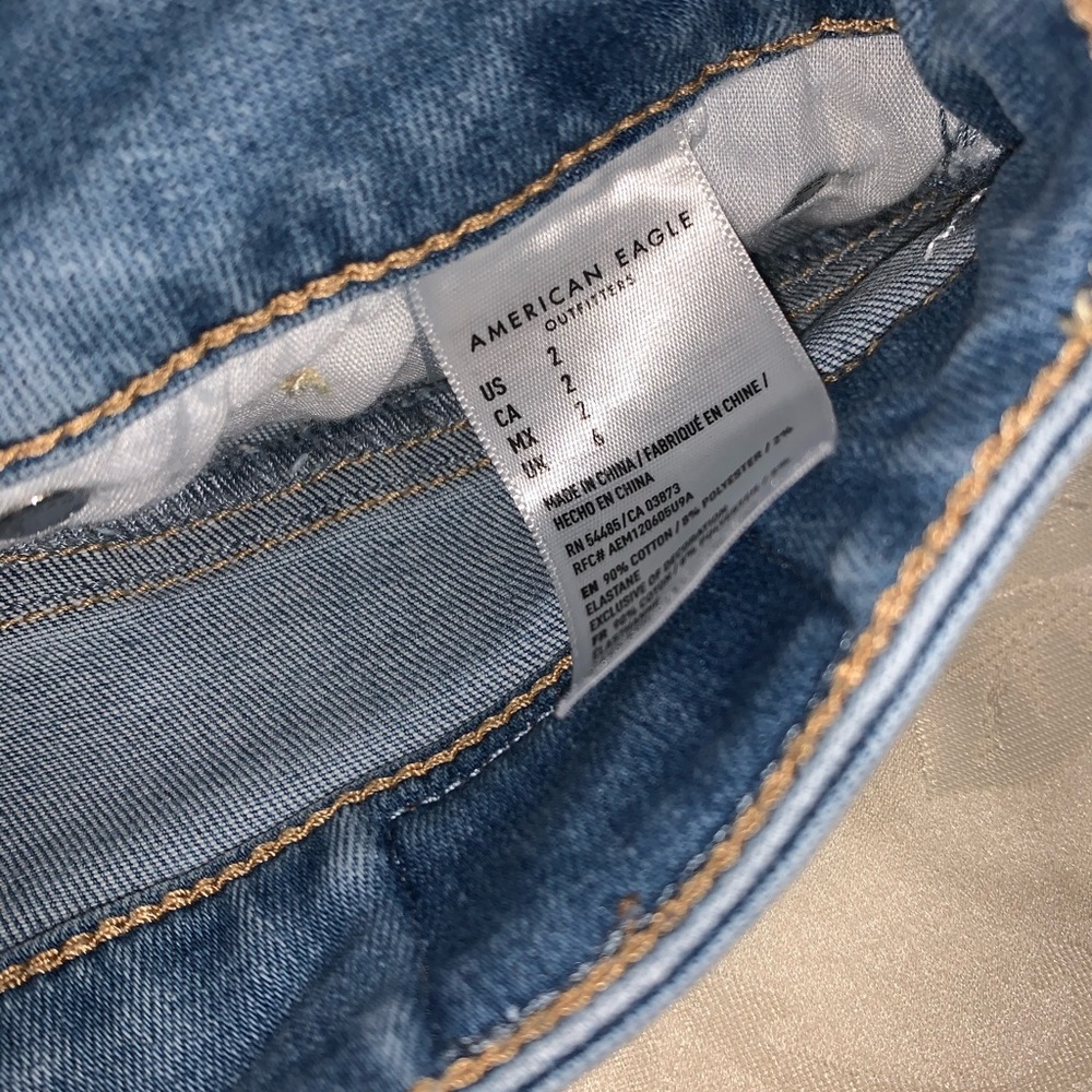 American Eagle Shorts - Picture 4 of 4